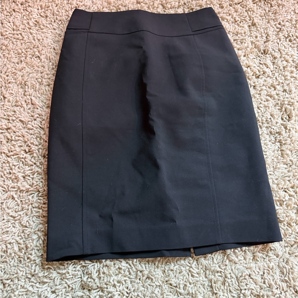 H&M Black Pencil Skirt Fits like 00
